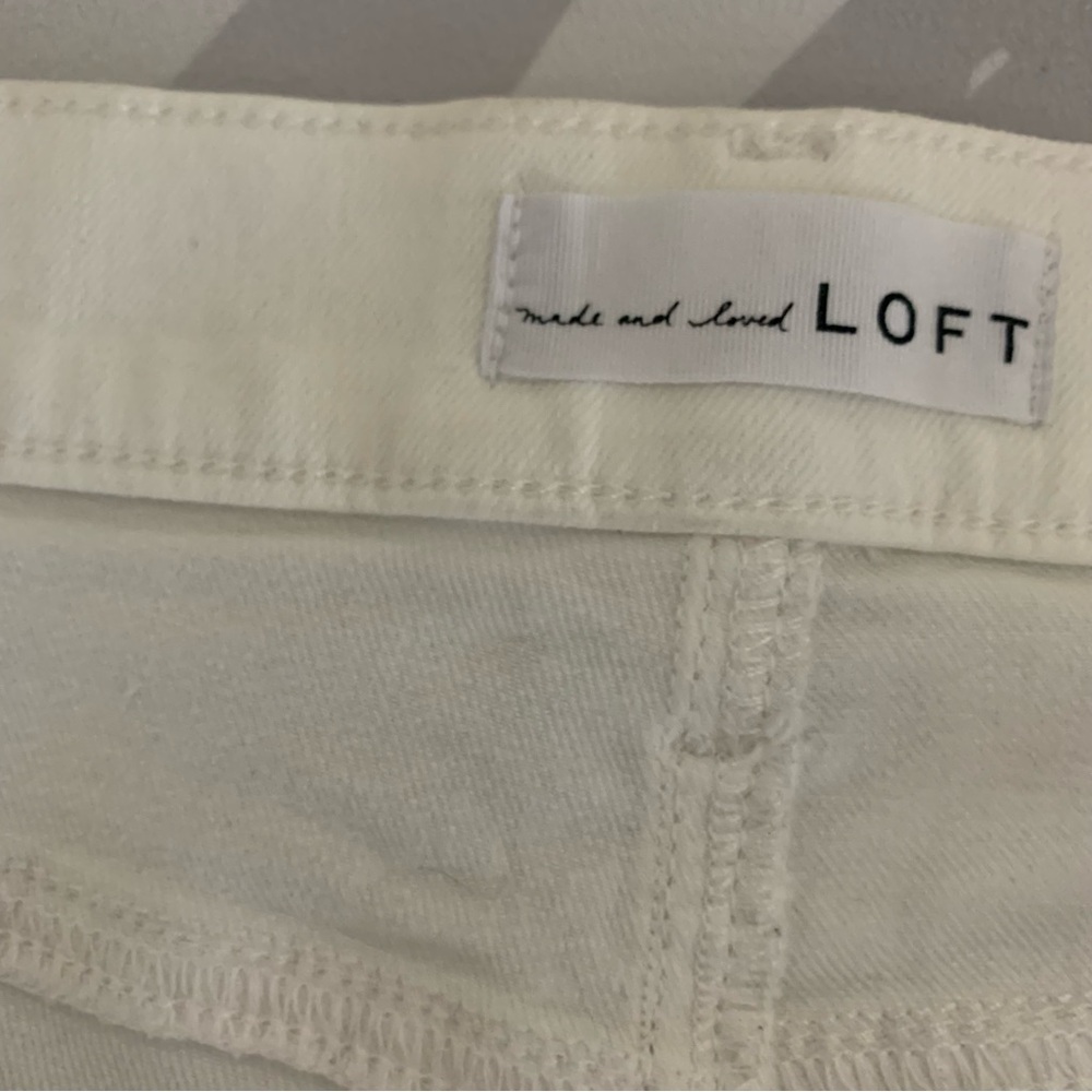 LOFT Women's Cream Jean Shorts - Picture 5 of 8